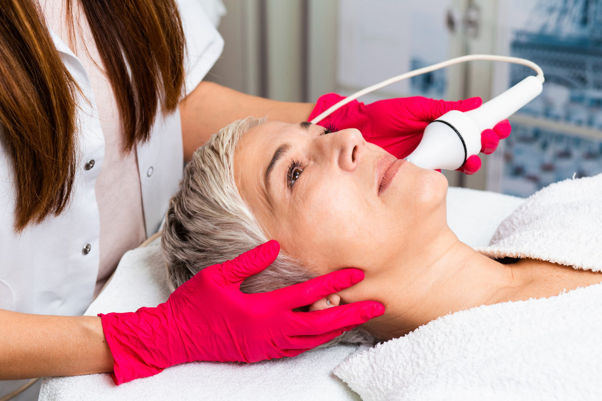 Light Therapy Anti-Aging Facial