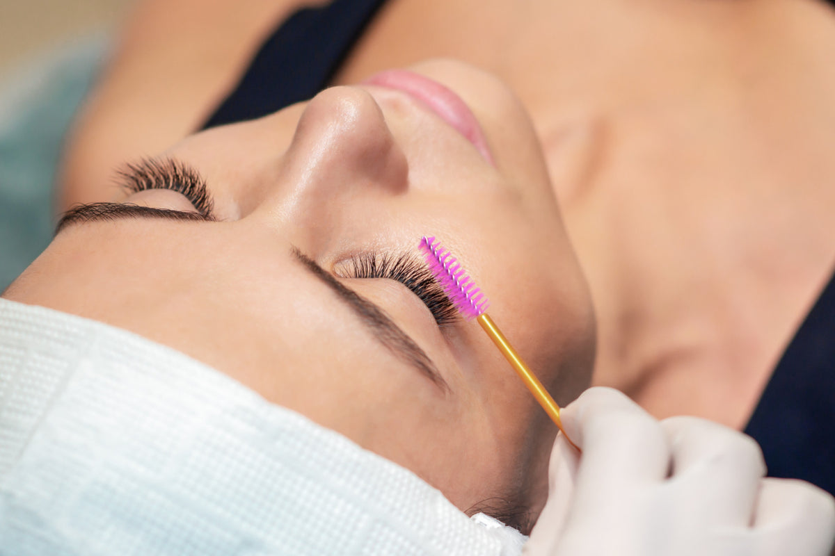 Lash Tinting